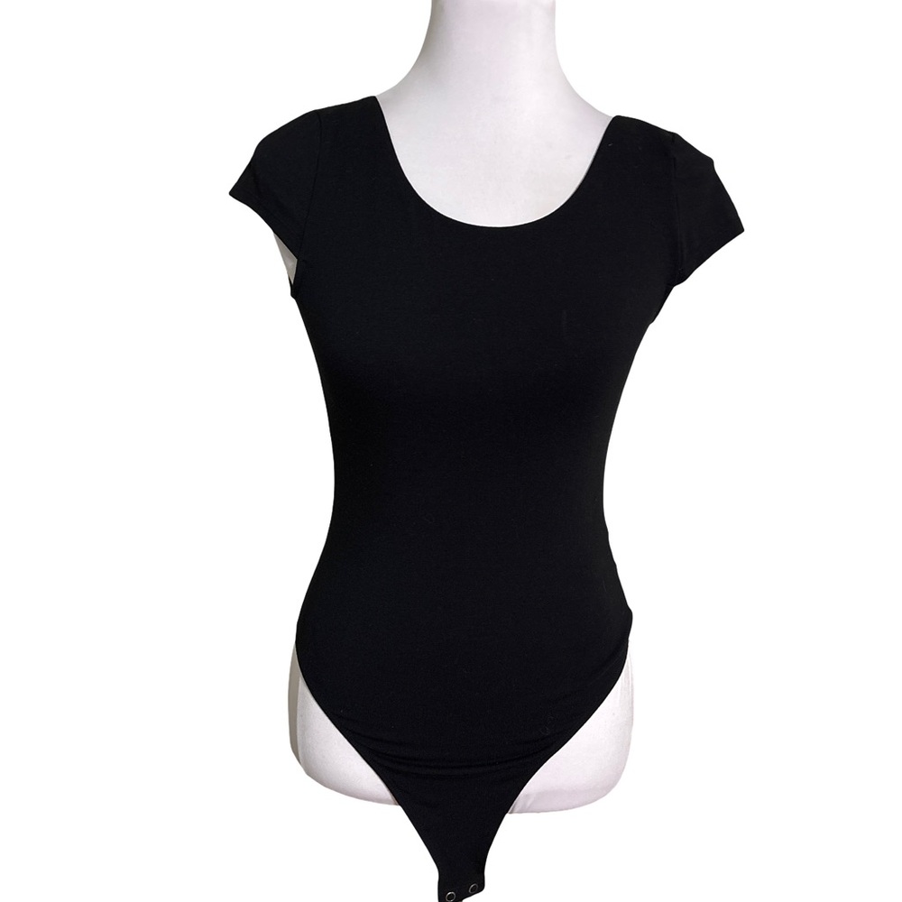 American Eagle Outfitters Black Cap Sleeve Bodysuit